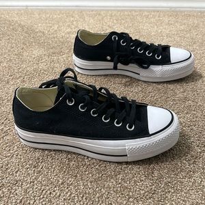 Converse platform sneakers - worn once size 7